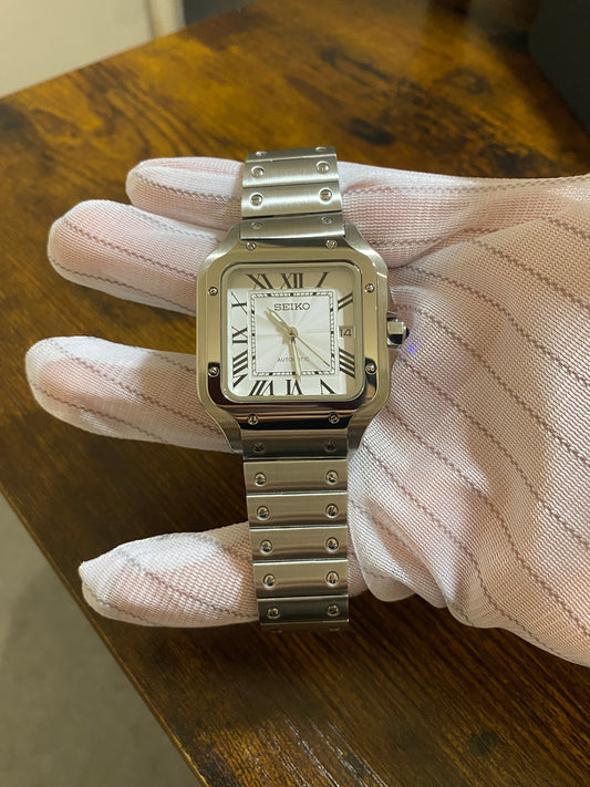 Montre Automatique — Boîtier Carré & Cadran Blanc Épuré