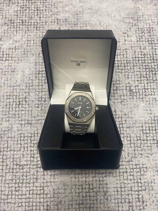 Montre Automatique — Boîtier Octogonal & Cadran Tapisserie Noir