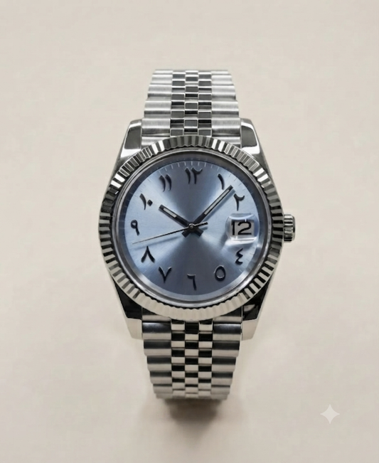 Montre Automatique — Cadran Bleu Glacé & Chiffres Arabiques
